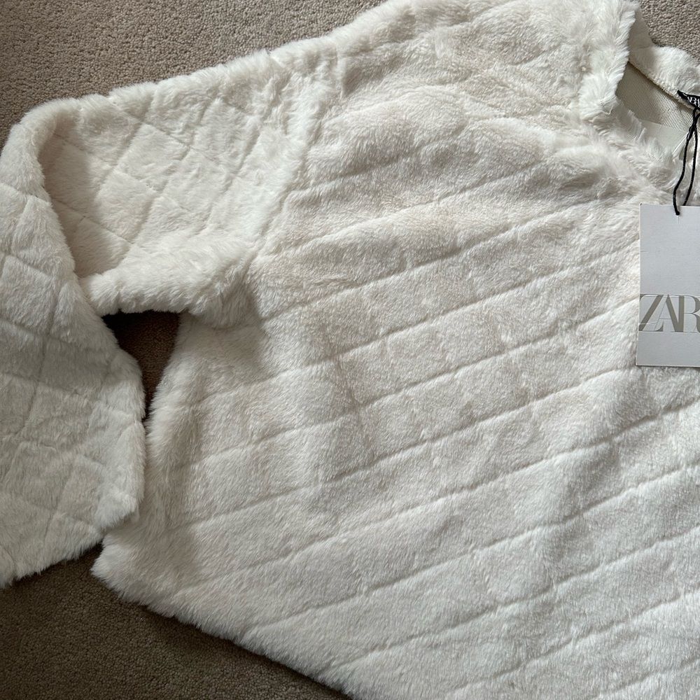 Faux fur Zara sweater! - Picture 2 of 5